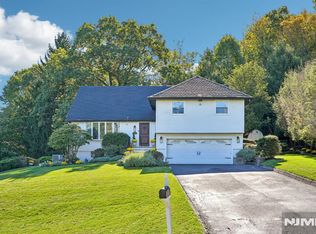42 Emeline Dr, Hawthorne, NJ 07506