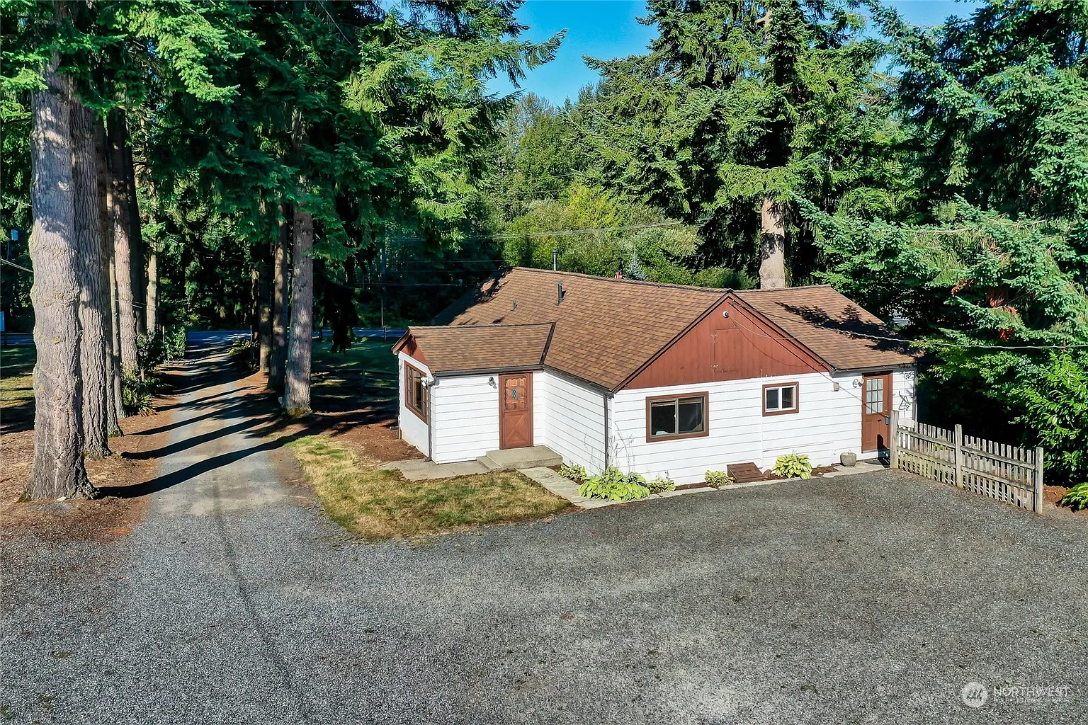 16419 Snohomish Avenue photo 1