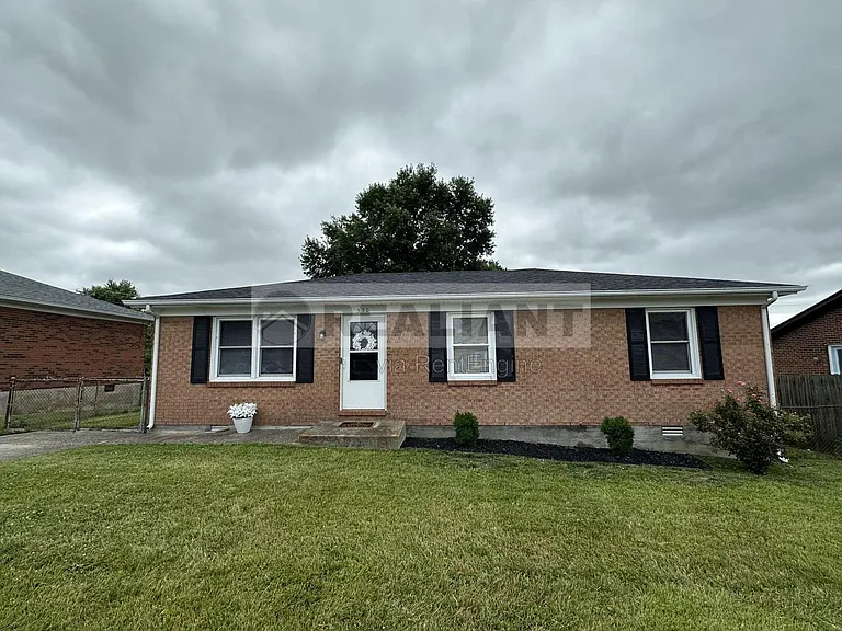 530 Foxwood Dr — Photo 1
