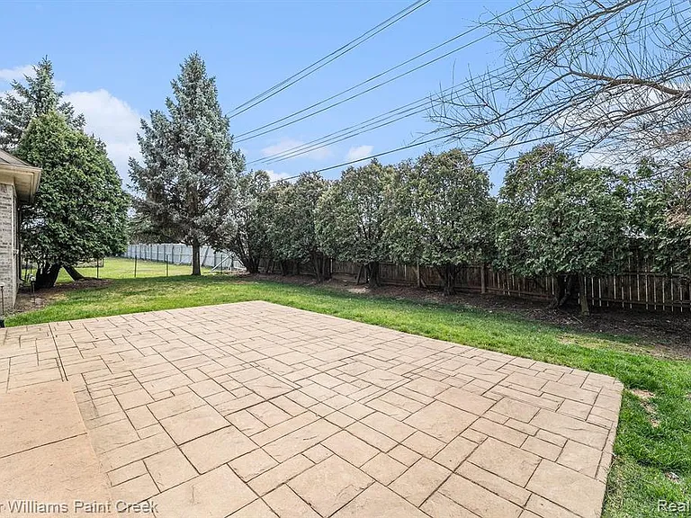 34335 Heartsworth Ln — Photo 7