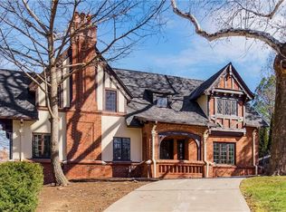 5717 Wornall Rd, Kansas City, MO 64113