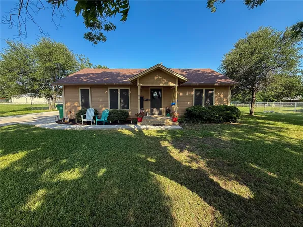 617 N Park St, Dublin, TX 76446