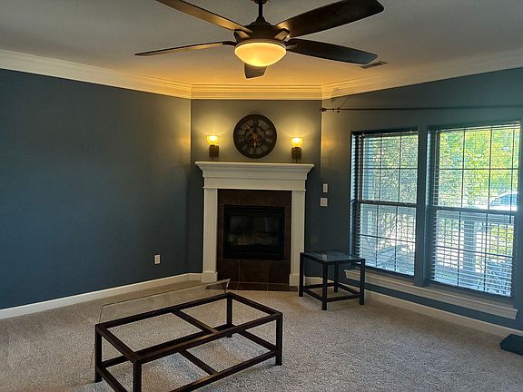 3rd image of 4207 Gladden Ln