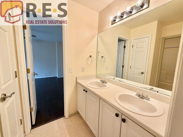 10797 Madison Way — Photo 5