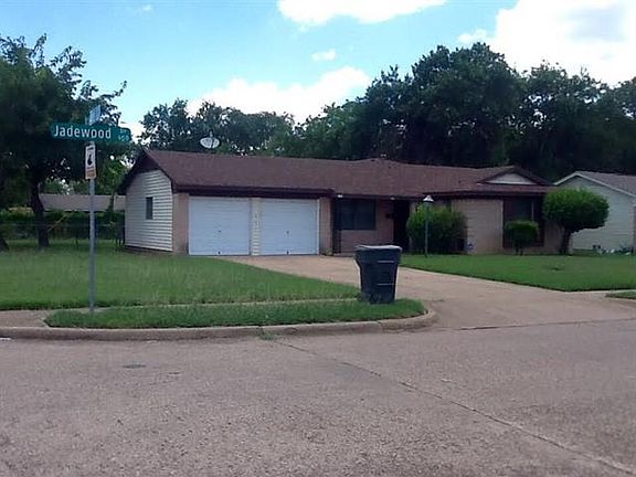 2nd image of 951 Jadewood Dr