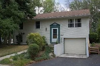 1589 Amy Ave photo 1