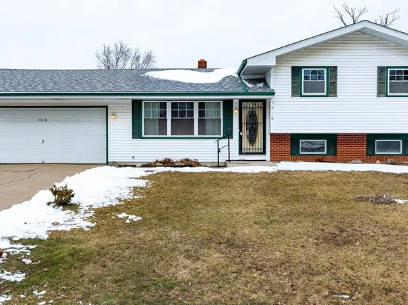 1916 E Hively Ave, Elkhart, IN 46516