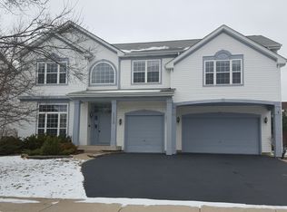 1350 Rosemary Ln, Bolingbrook, IL 60490