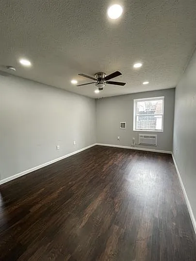 512 Church St — Photo 6