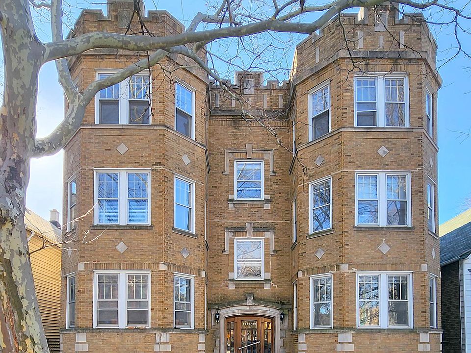 1st image of 2327 W Winnemac Ave #3E