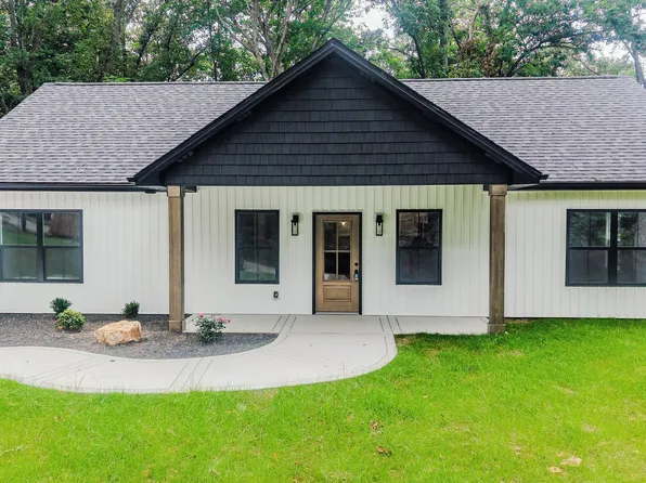 352 Pulley St, Erin, TN 37061