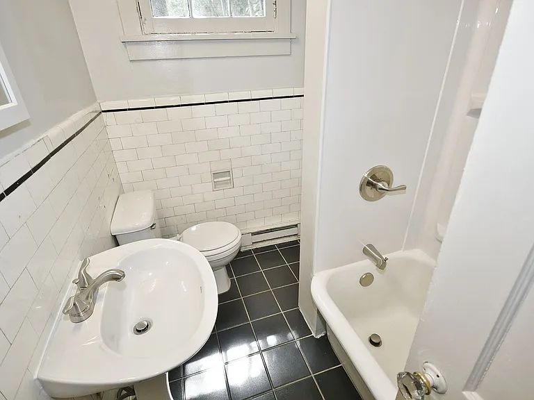 1721 Montier St #2 — Photo 11