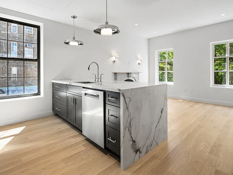 55 Christopher St #3 — Photo 3