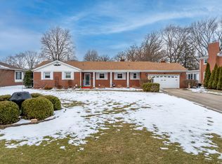 6344 Garfield St, Merrillville, IN 46410