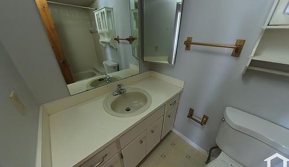 3rd image of 6189 Chesham Dr