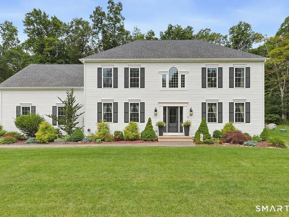 34 Foxglove Circle, Haddam, CT 06441