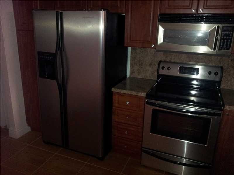 2nd image of 6626 SW 41st Pl
