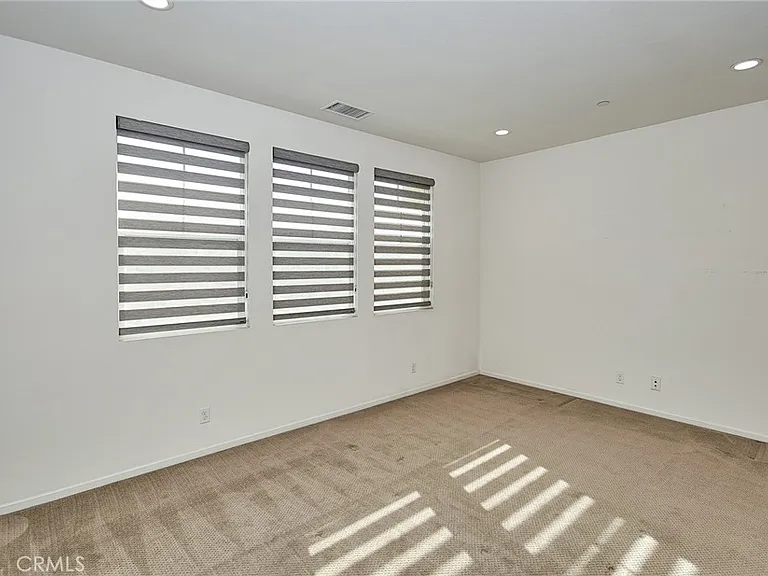 5931 Spring St — Photo 17