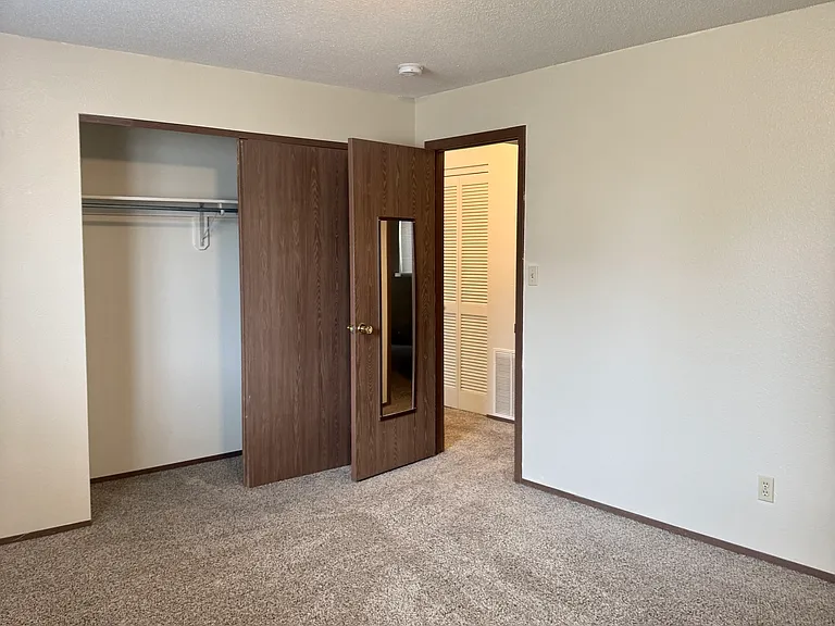 514 E Harney St #D — Photo 12