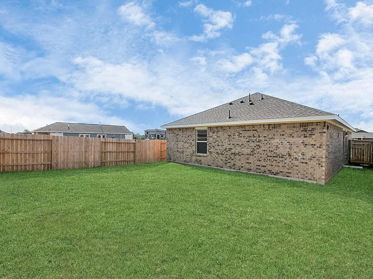 1615 Windrose Bnd — Photo 34