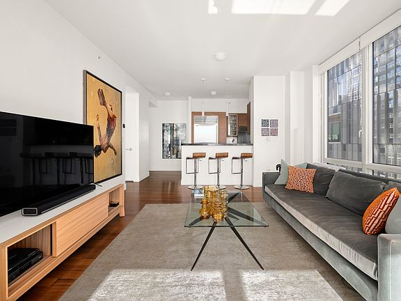 3rd image of 10 W End Ave APT 7H