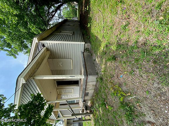 5th image of 417 Wilson Street