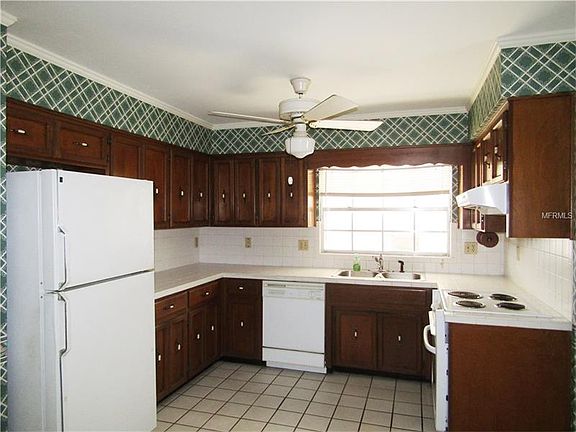 4th image of 1134 Cephia St