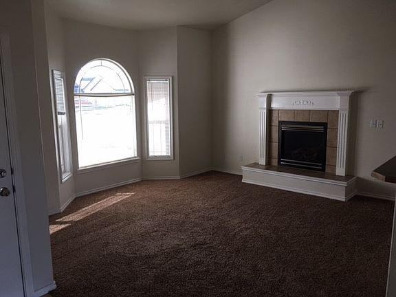 3rd image of 79 S Babbling Brook Way