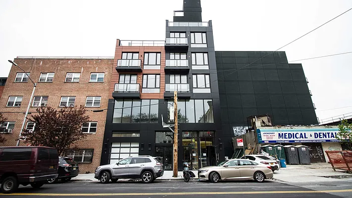 Rented by Nooklyn NYC LLC | media 32