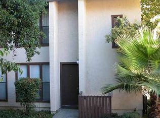 20 Camelback Ct, Pleasant Hill, CA 94523