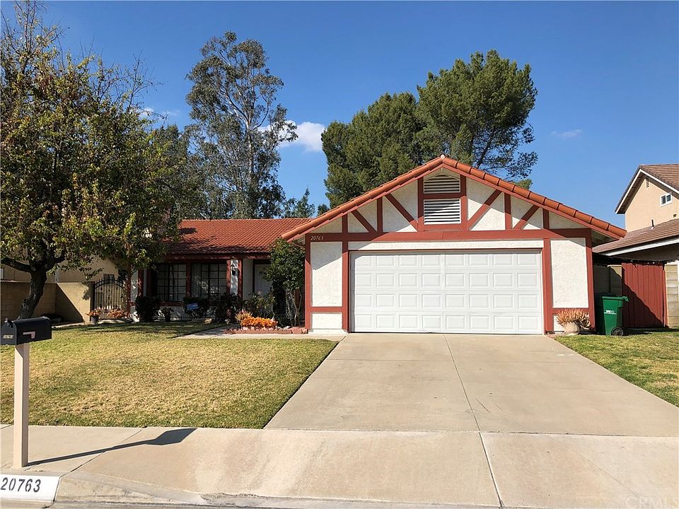 1st image of 20763 Greenside Dr