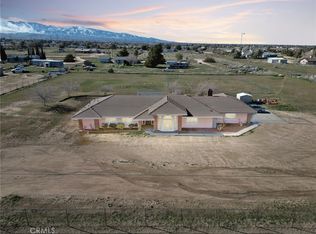 9828 Tumbleweed Rd, Phelan, CA 92371