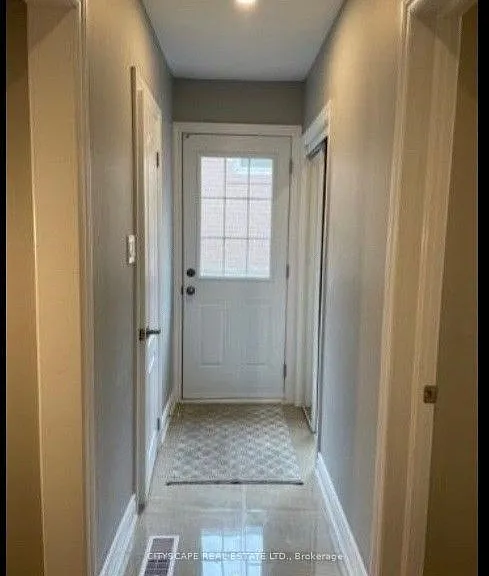 46 Baltray Cres #GROUND LOWER — Photo 4