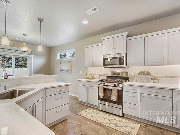 5th image of 7 N Joseph Drive Block Lot 6-3