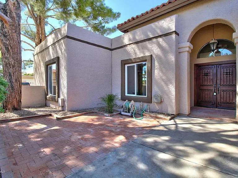 4042 W Sandra Ter — Photo 13