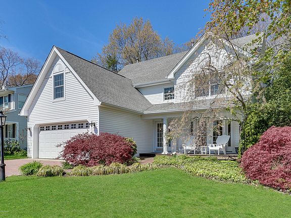2nd image of 201 Tudor Ave