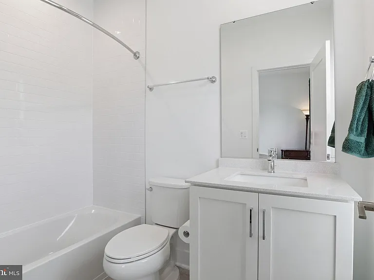 2103 Tysons Rd — Photo 24