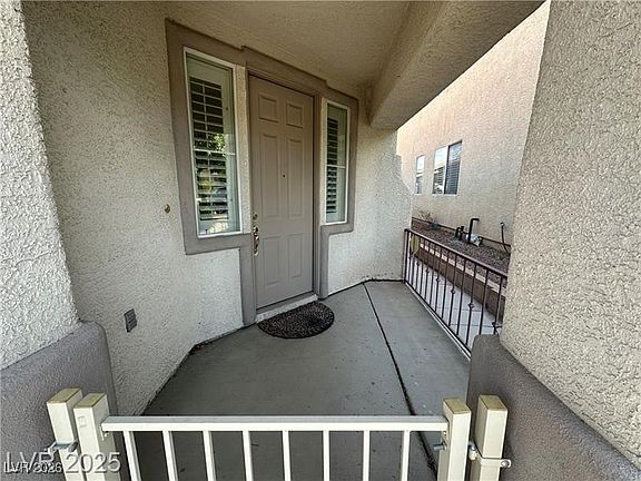 4th image of 8337 Ruby Heights Ave