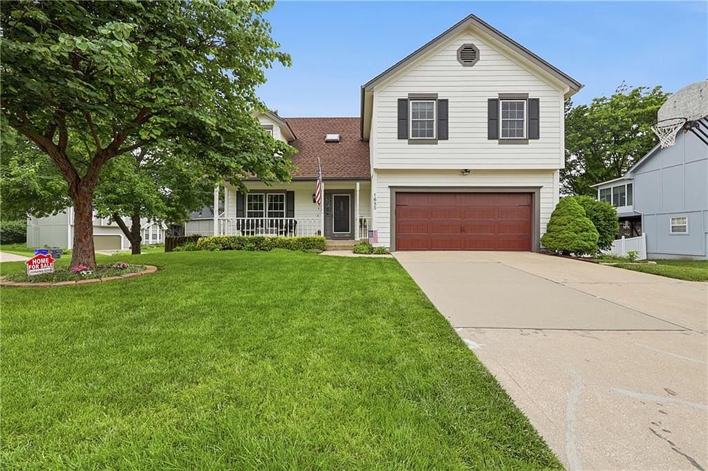 1685 N Sunset St, Olathe, KS 66061 | Zillow