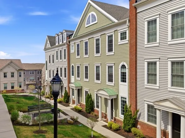 247 Bradley Dr, Wood-Ridge Boro, NJ 07075