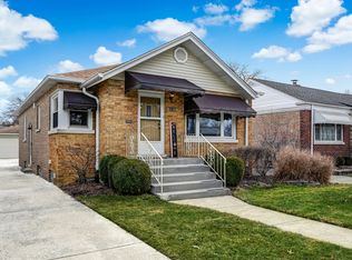 9315 S Ridgeway Ave, Evergreen Park, IL 60805