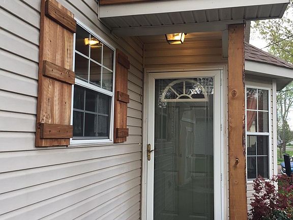 4th image of 210 Heritage Cir E
