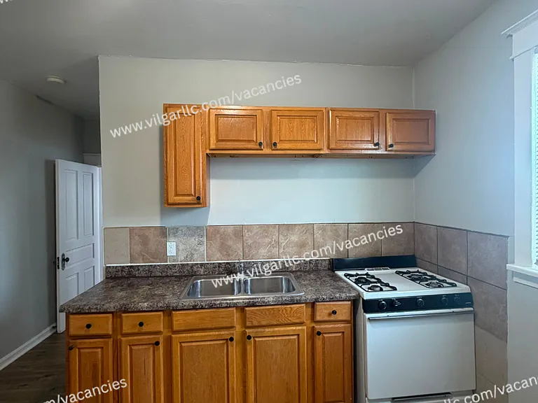 3824 Fir St — Photo 6