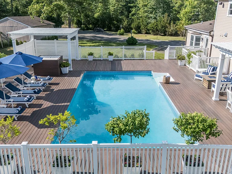641 Little Bird Rd — Photo 32