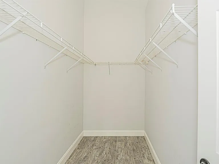 725 23rd Ave — Photo 19