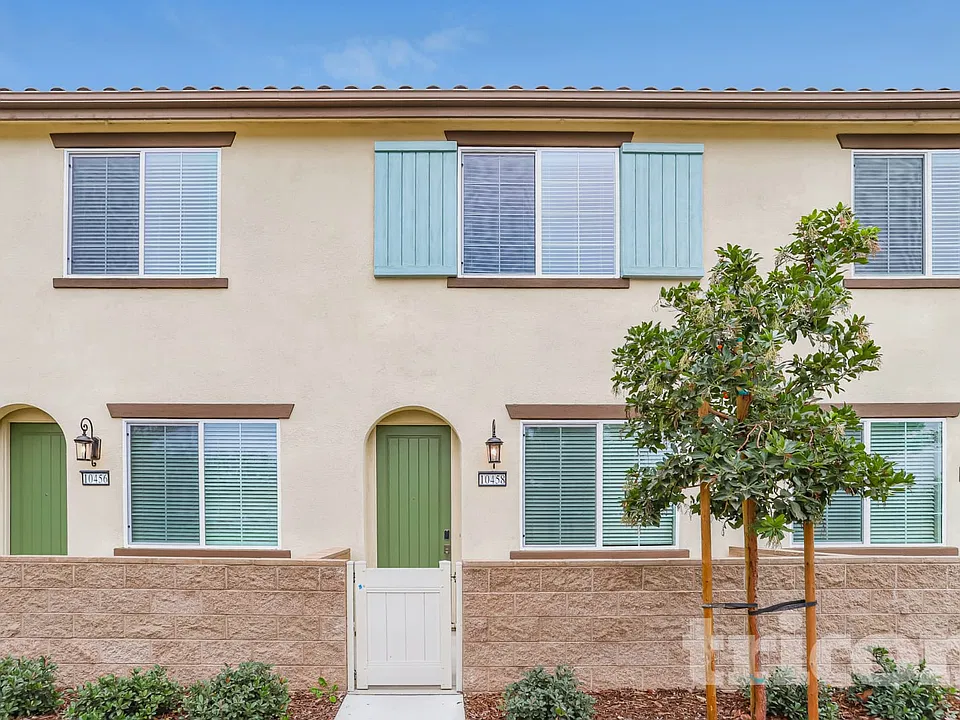 10458 Barrena Loop