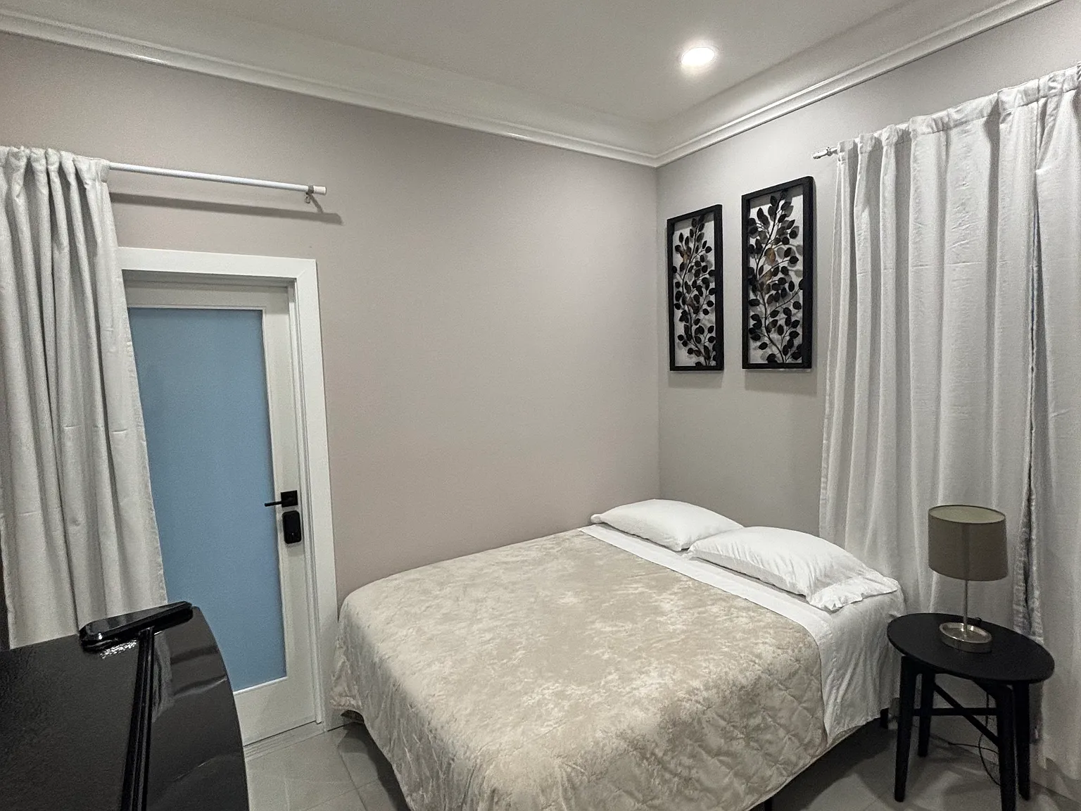 Studio, 500 sqft, $1,595 — Photo 2