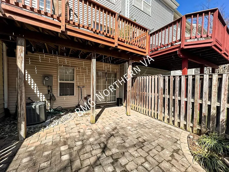 110 Cahill Dr — Photo 25