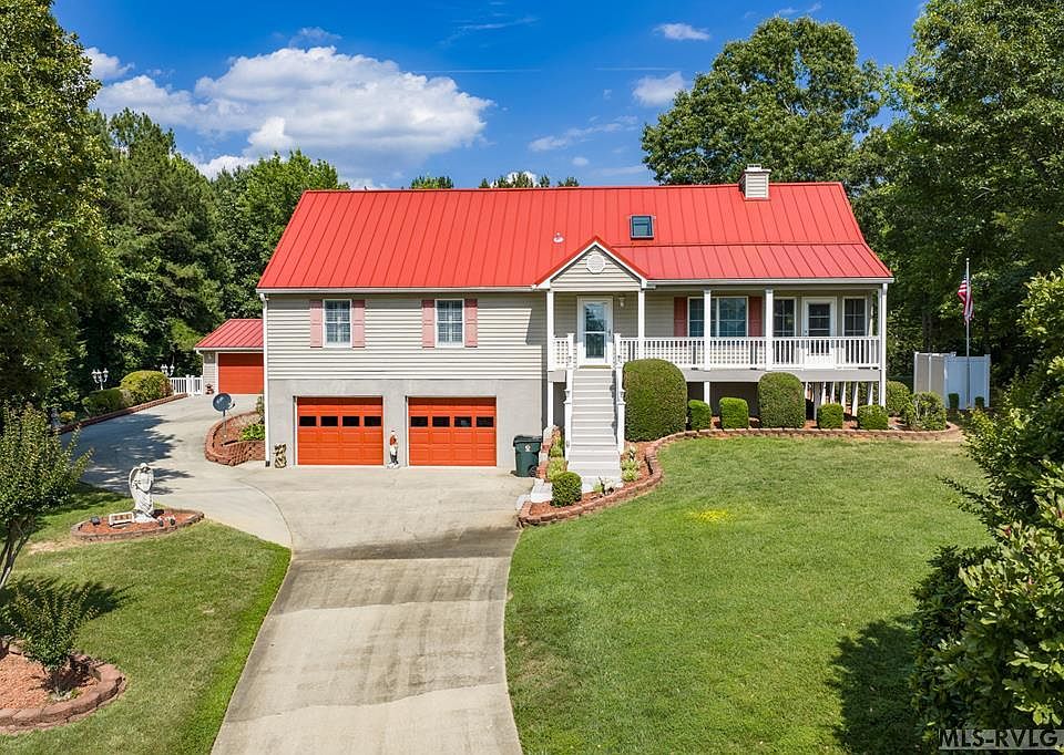 1st image of 284 Woodhaven Ln