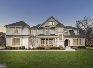 5609 Wilson Ln, Bethesda, MD 20814